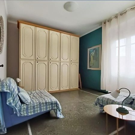 Redipuglia68 Vicino Ospedale E Spiaggia Genova Exterior foto